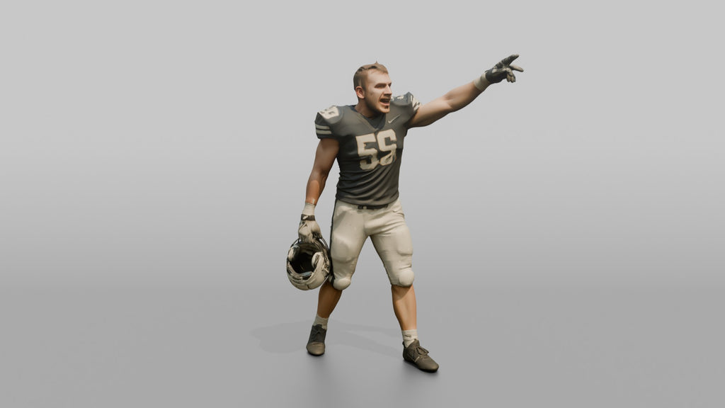Linebacker Calling Out Defensive Signals
